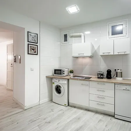 Atocha Arrendamiento De Temporada Apartment Madrid Exterior photo